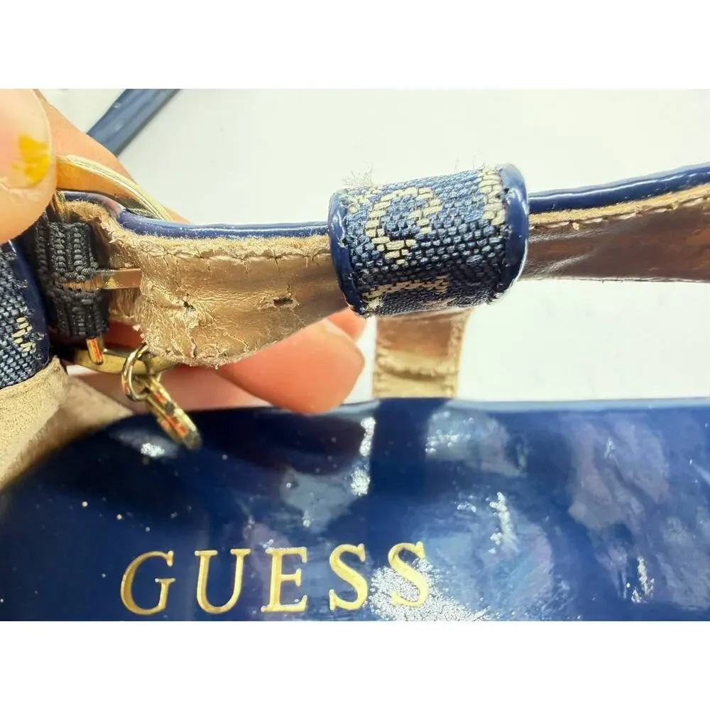 GUESS GFSIA Womens Navy Gold Logo Chain Thong Sandals Size 7 Pre-Owned